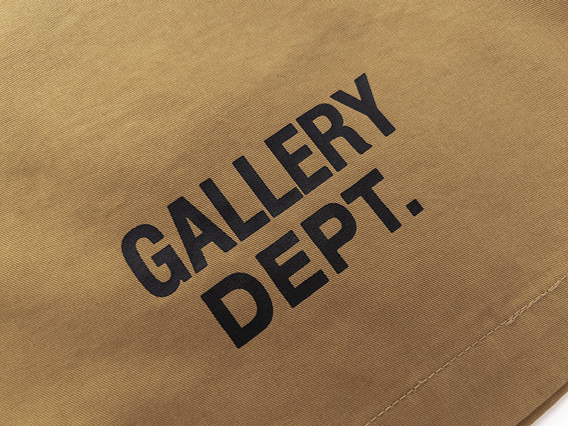 AM-GALLERY DEPT short